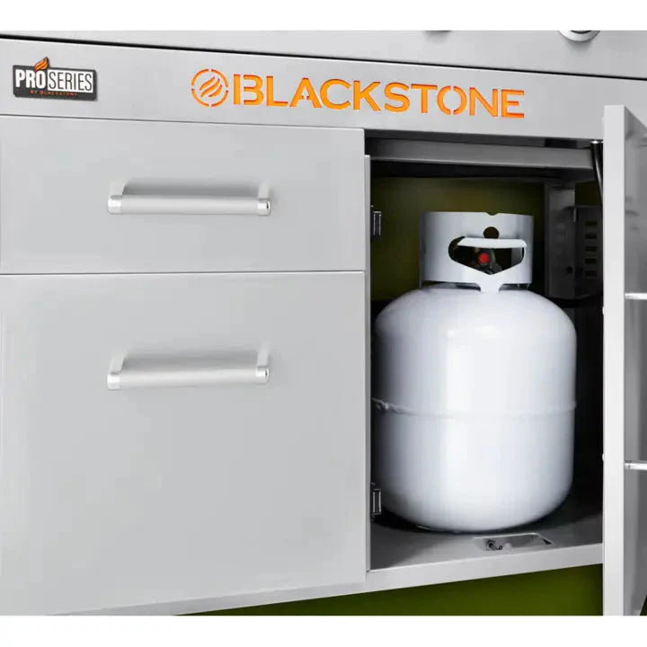 Blackstone ProSeries 4-Burner 36 inch Griddle Cooking Station With Hood
